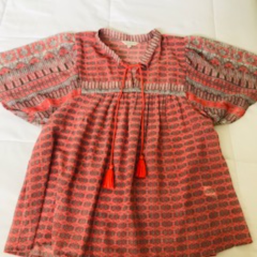 Beautiful blouse - Picture 2 of 3